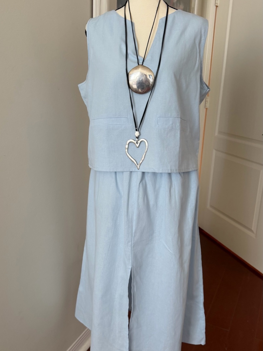 Light Blue Sleeveless skirt set,
